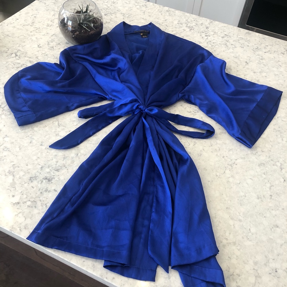 VS Royal Blue Robe